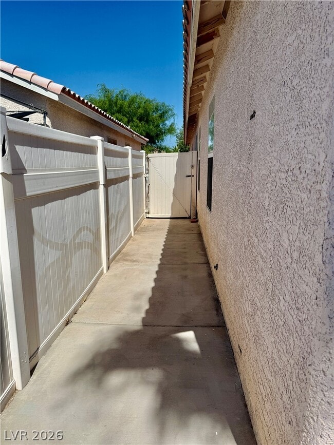 Building Photo - 4851 Stormy Ridge St