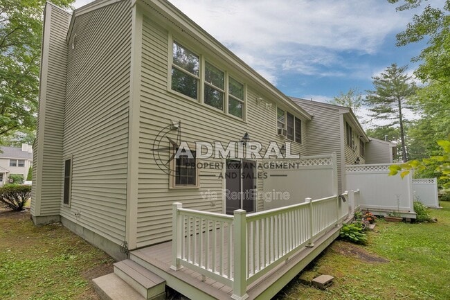 Building Photo - 65 Woodland Green