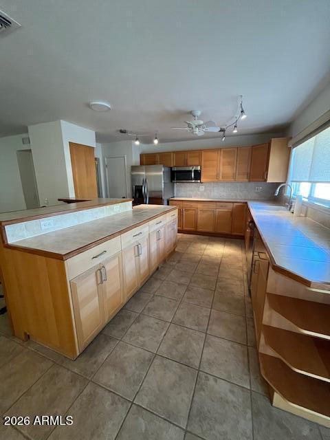 Building Photo - 19605 N Welk Dr