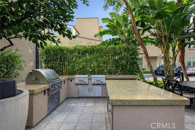 Building Photo - 1520 W Artesia Square