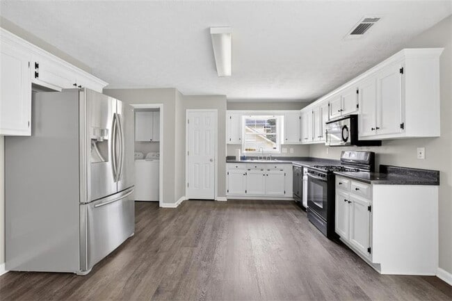 Building Photo - 5205 Maltdie Ct NE