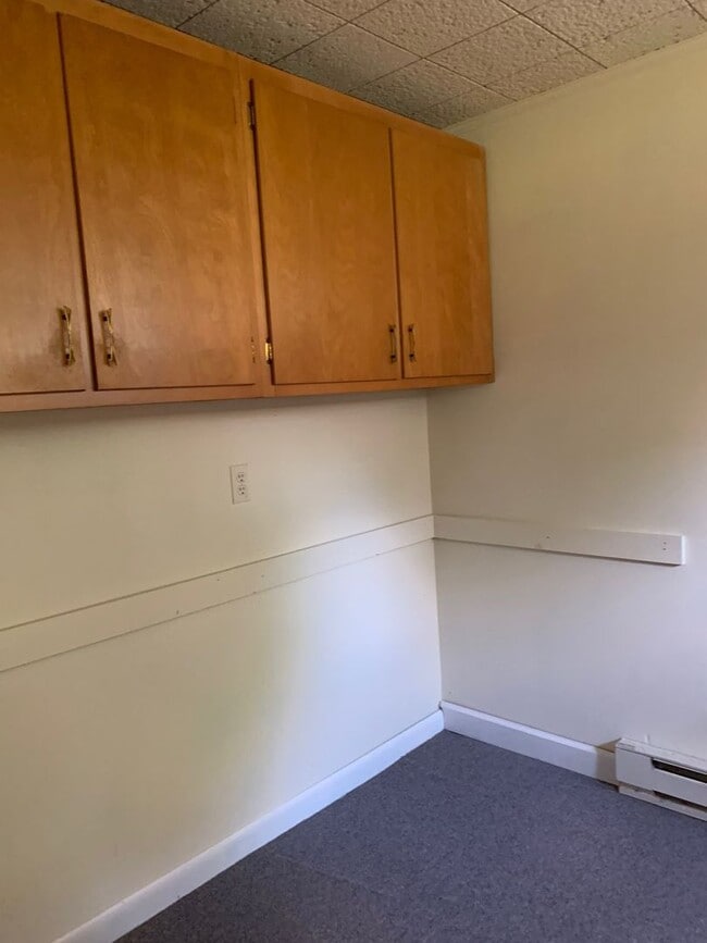 Building Photo - 924 McBryde Ln