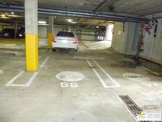 Building Photo - 1131 Campbell St