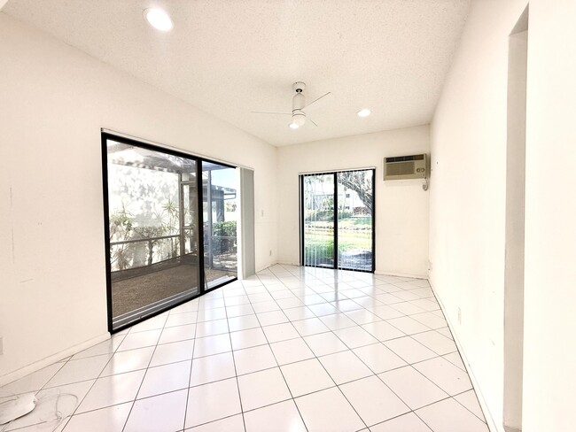 Building Photo - 5670 Piping Rock Dr