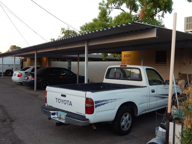 Building Photo - 2020 S Granada Dr