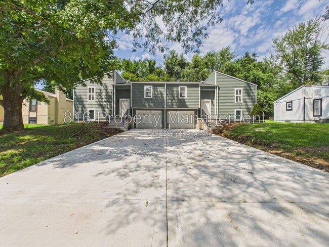 Building Photo - 9524 Manning Ave
