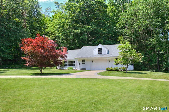 Building Photo - 637 Valley Rd