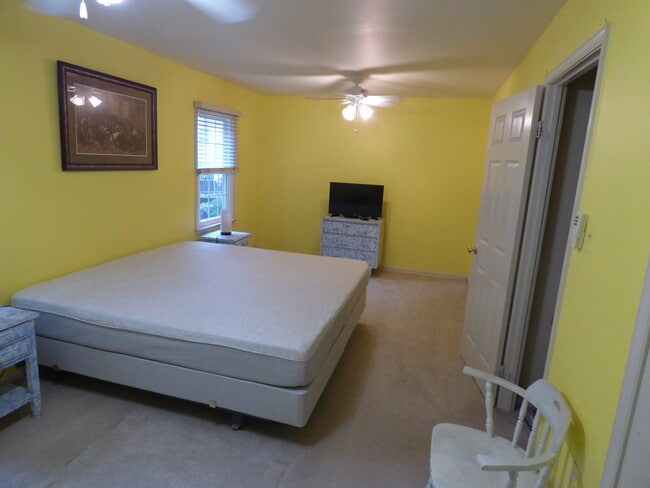 Building Photo - 11347 Cromwell Ct