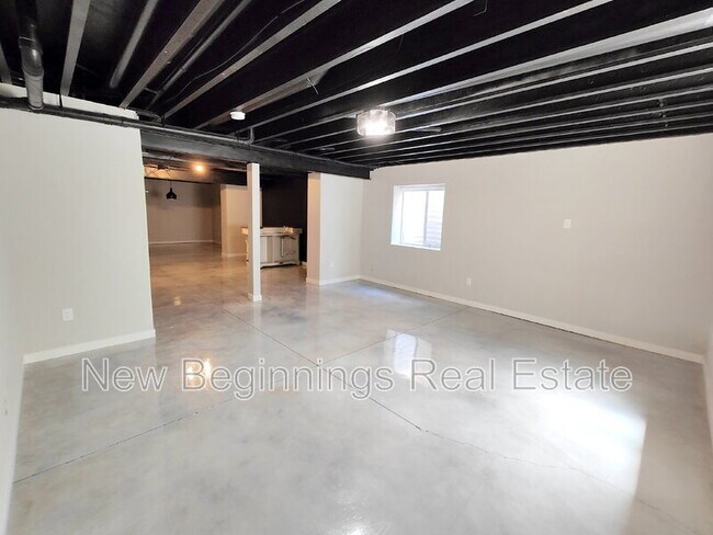 Building Photo - 5313 Palomino Ranch Point