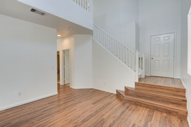 Building Photo - Gated Northwest Las Vegas Home with Loft & Parkside Location