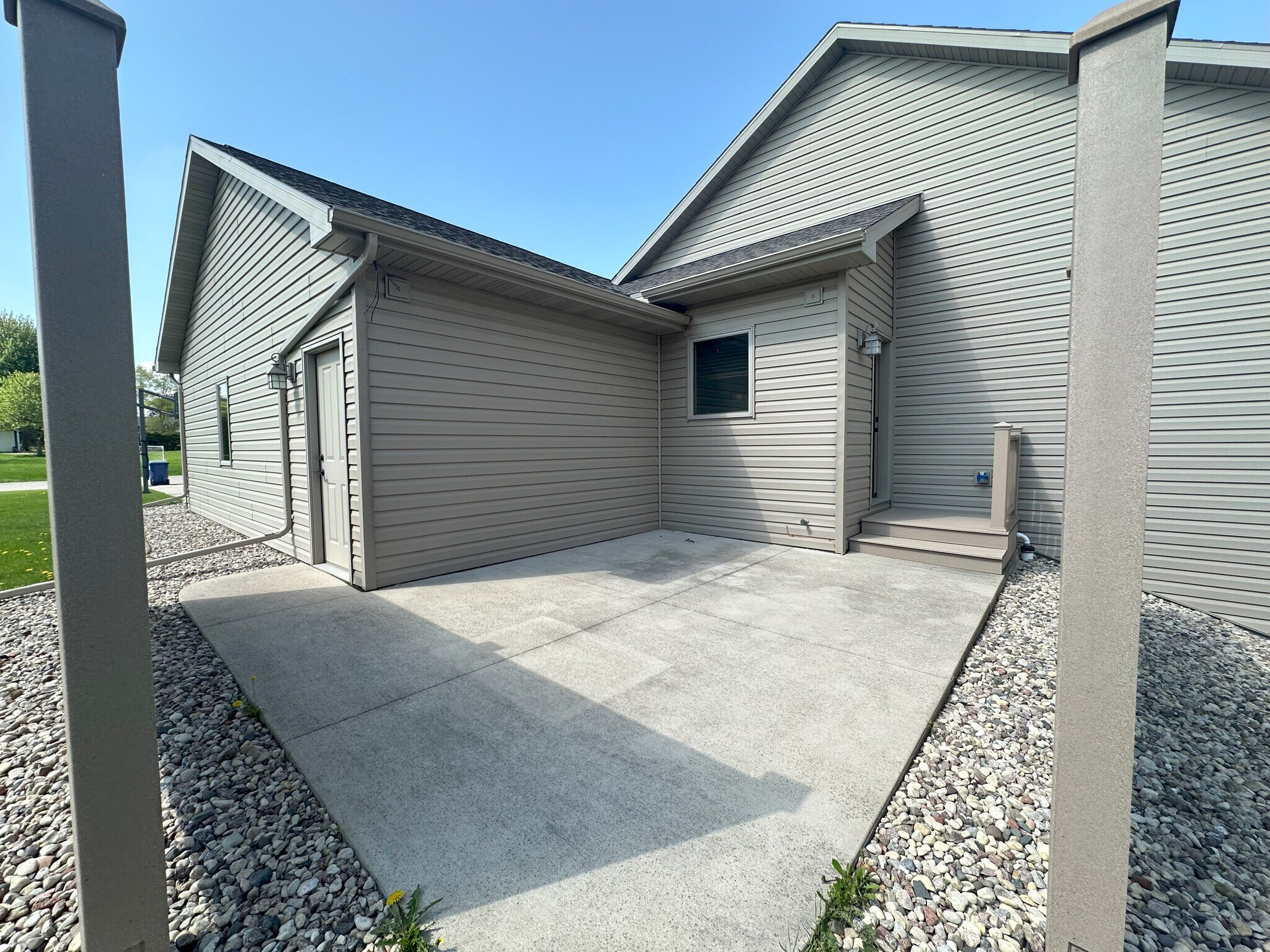 Outdoor Patio Space with privacy barriers - W6936 Maple Terrace Rd
