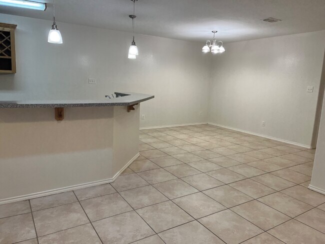 Building Photo - 20792 Alta Vista Ct