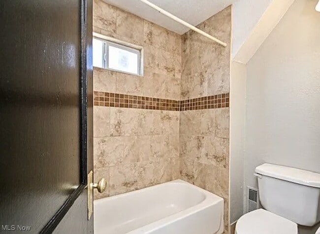 Building Photo - 1628 Clark Ave SW