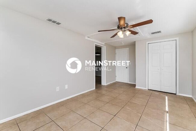 Building Photo - 4 Bedroom Pet-Friendly Home in HOLIDAY, FL with Main Street Renewal