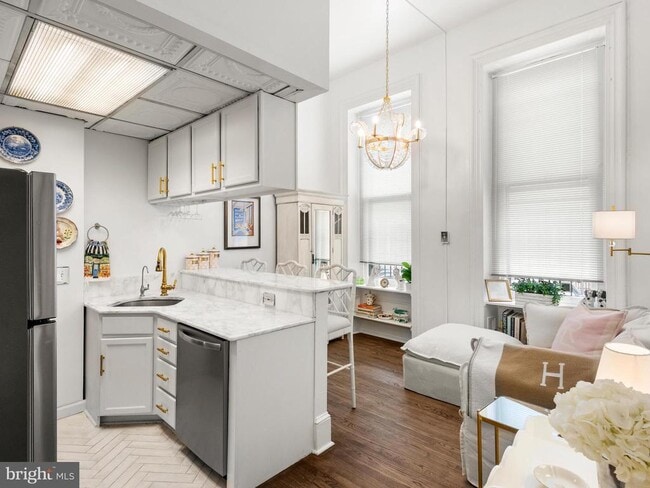 Building Photo - 2122 Spruce St