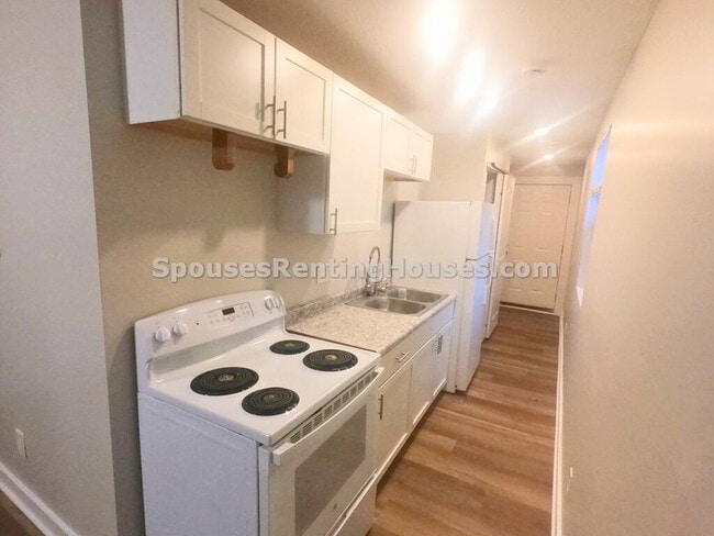 Building Photo - 420 Indiana St