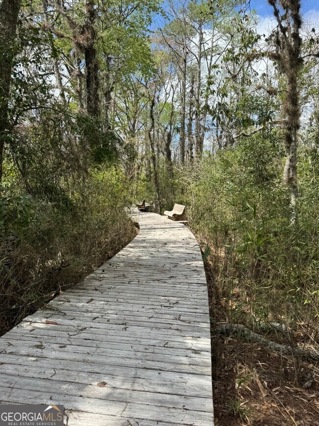 Building Photo - 205 Starboard Ct