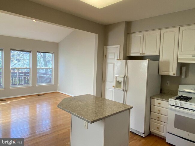 Building Photo - 43183 Katama Square