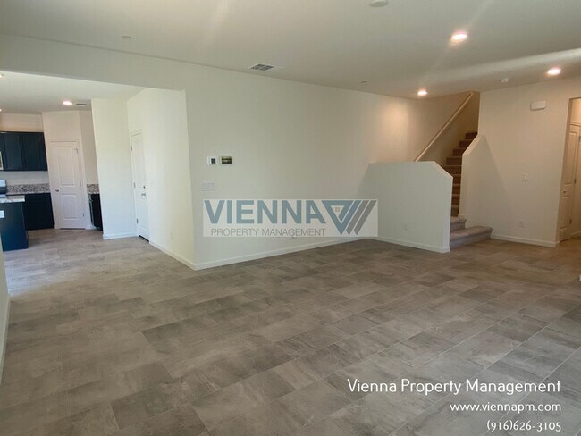 Building Photo - 724 Lincolnshire Cir