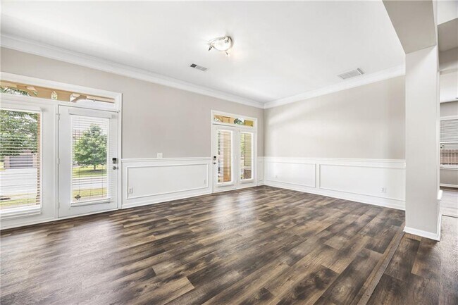 Building Photo - 4381 Challedon Dr