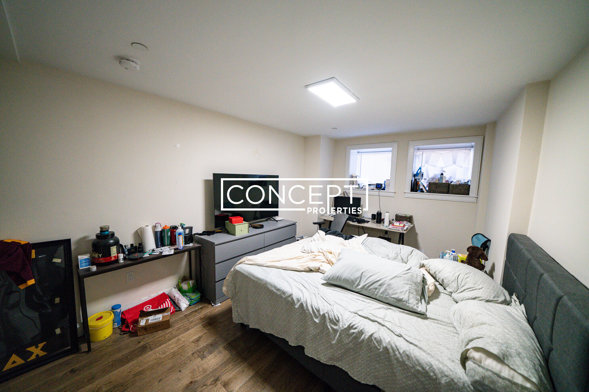 Building Photo - 988 Tremont St