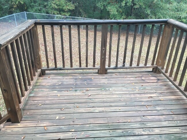 Building Photo - Fairfield Estates -