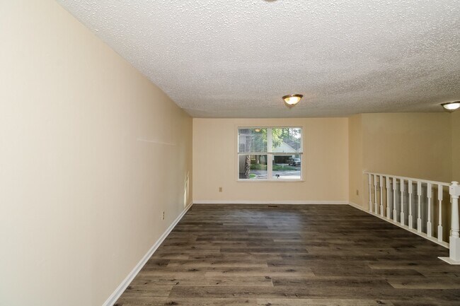 Building Photo - 3004 Windwood Pl