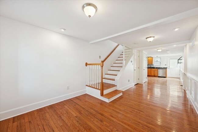 Building Photo - A Rare Gem in Forty Acres