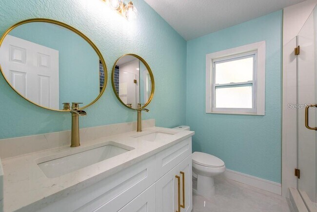 Building Photo - 4643 Bay Crest Dr
