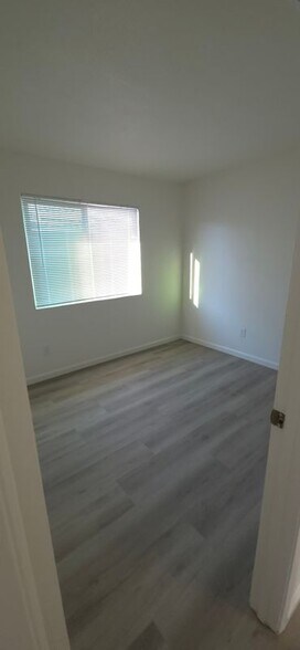 Building Photo - 915 Almond Blossom Dr