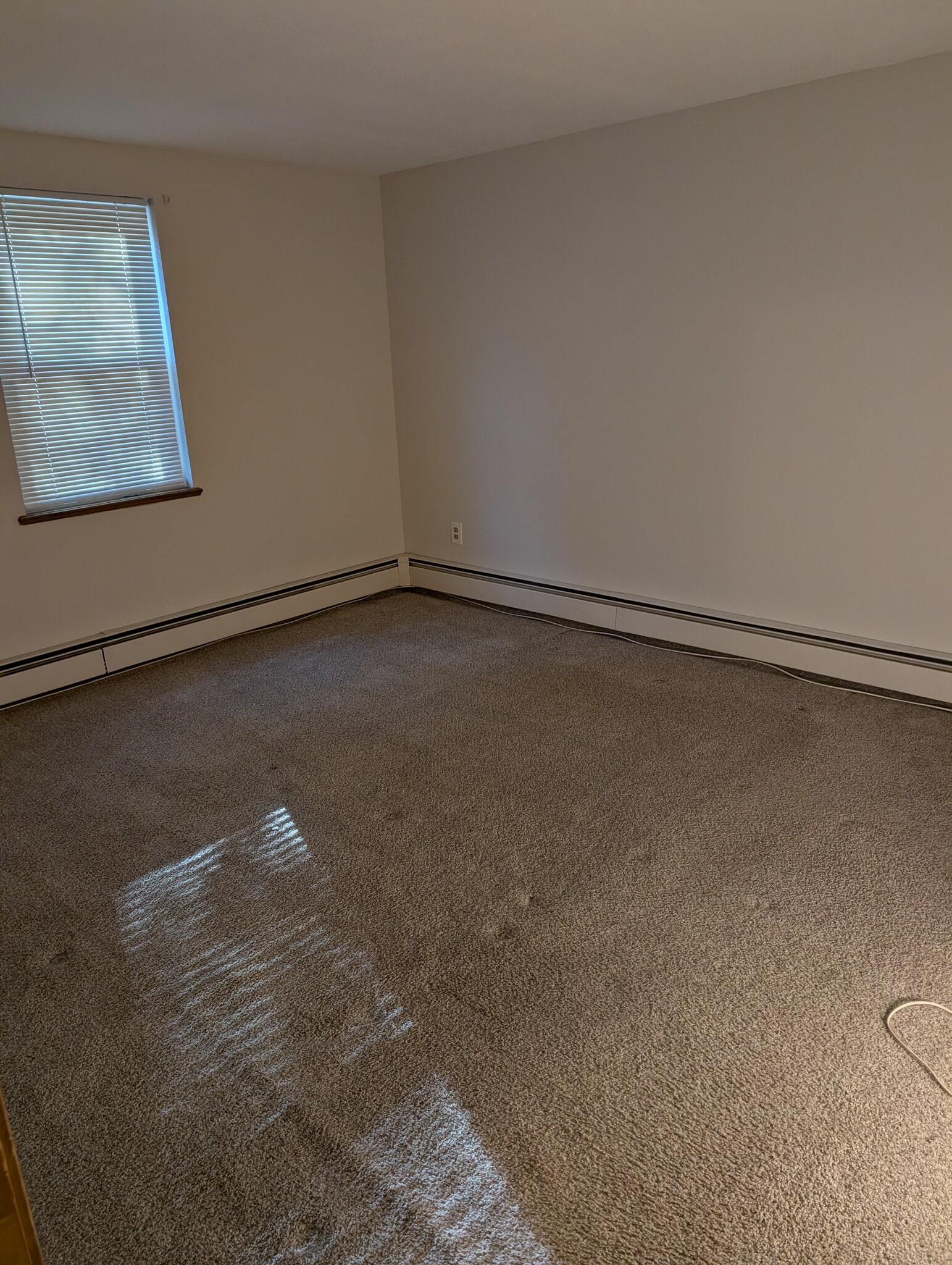 Bedroom 1 - 33 Garden Rd