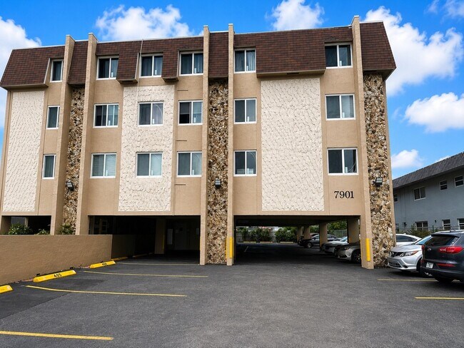 Building Photo - 7901 Johnson St