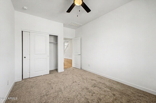 Building Photo - 17057 W Molly Ln