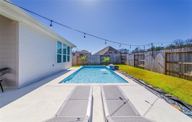 Building Photo - 12882 Lime Stone Ln