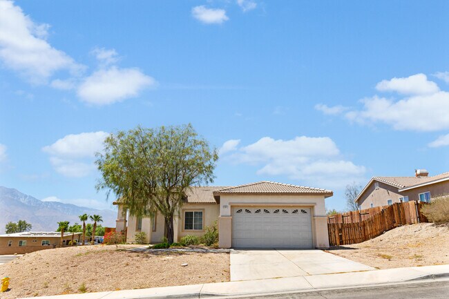 Building Photo - 13897 Mountain Top Dr