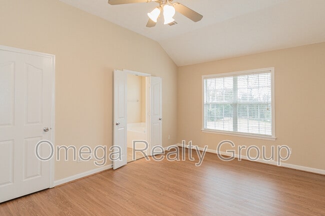 Building Photo - 614 River Birch Dr