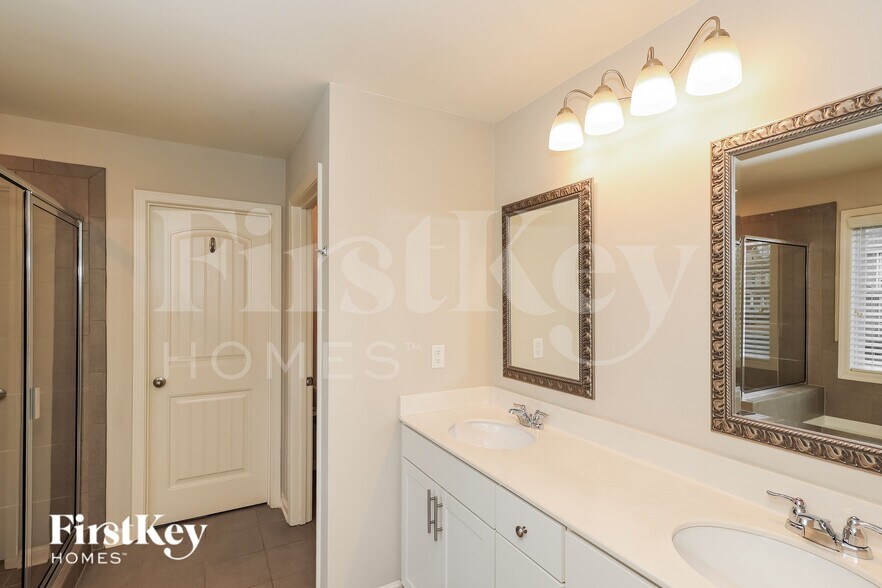 Building Photo - 3186 Ancoats St