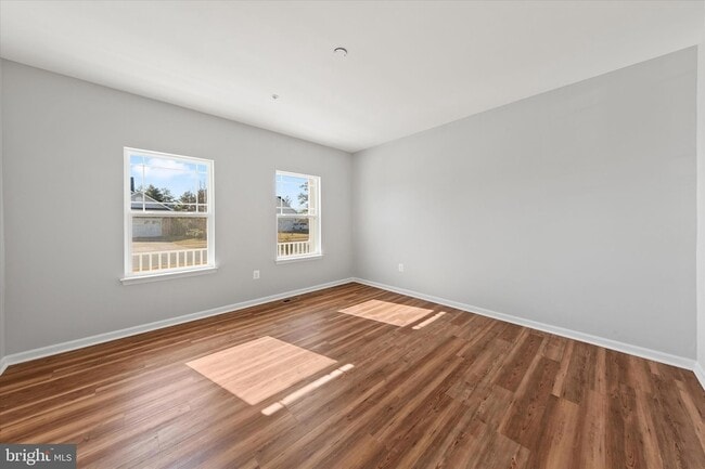 Building Photo - 5559 Trafalgar Cir