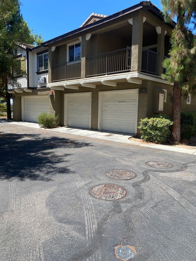 Building Photo - 25794 Iris Ave