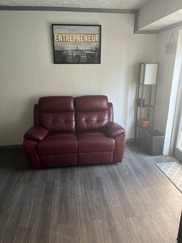 Building Photo - 9350 Canterbury Riding