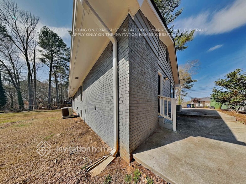 Building Photo - 4172 Renfrew Ct SW