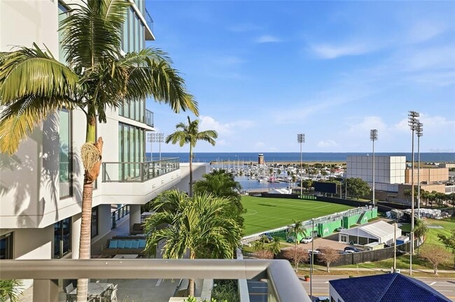 Building Photo - 301 1st St S