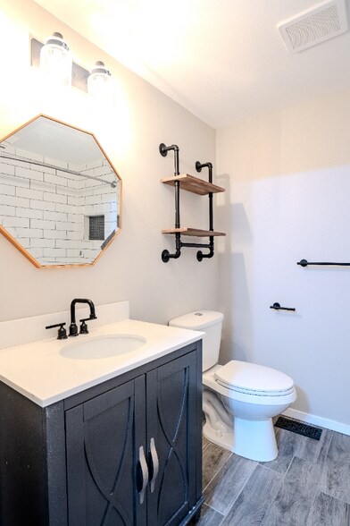 Building Photo - 8505 Castlemill Cir