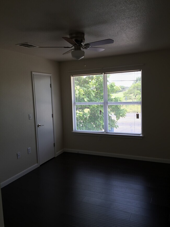 Building Photo - 3809 E Martin Luther King Jr Blvd