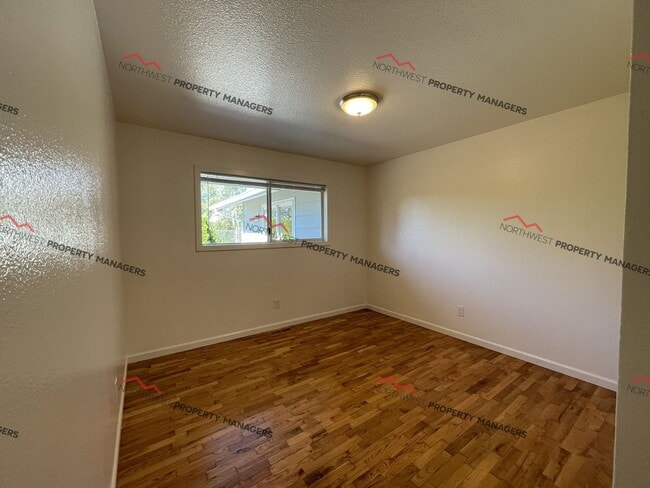 Building Photo - STATUS:  AVAILABLE | R136B | $2195.00