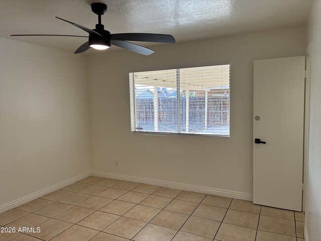 Building Photo - 8819 W Roma Ave