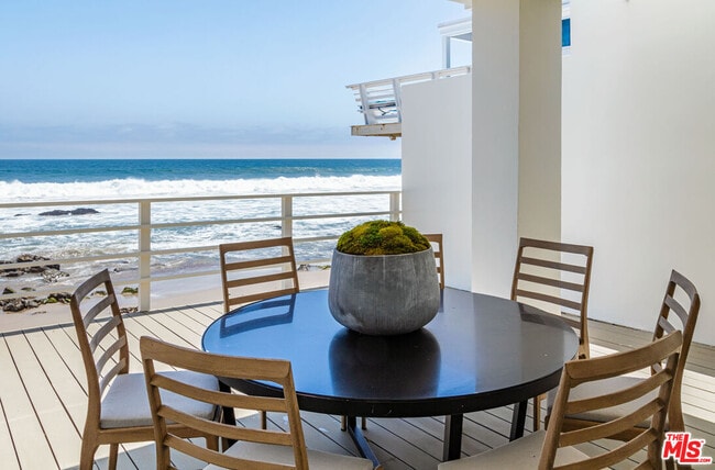 Building Photo - 24314 Malibu Rd