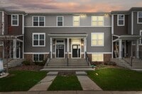 Building Photo - 14934 Dyer Ln