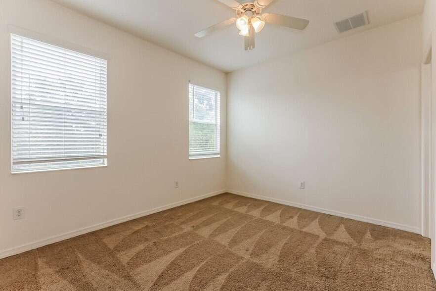 Building Photo - 8309 Deerland Bluff Ln