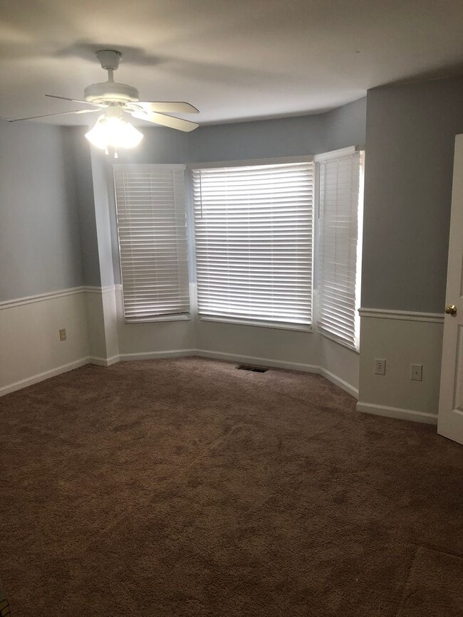 Building Photo - 304 Ashley Oaks Private Dr